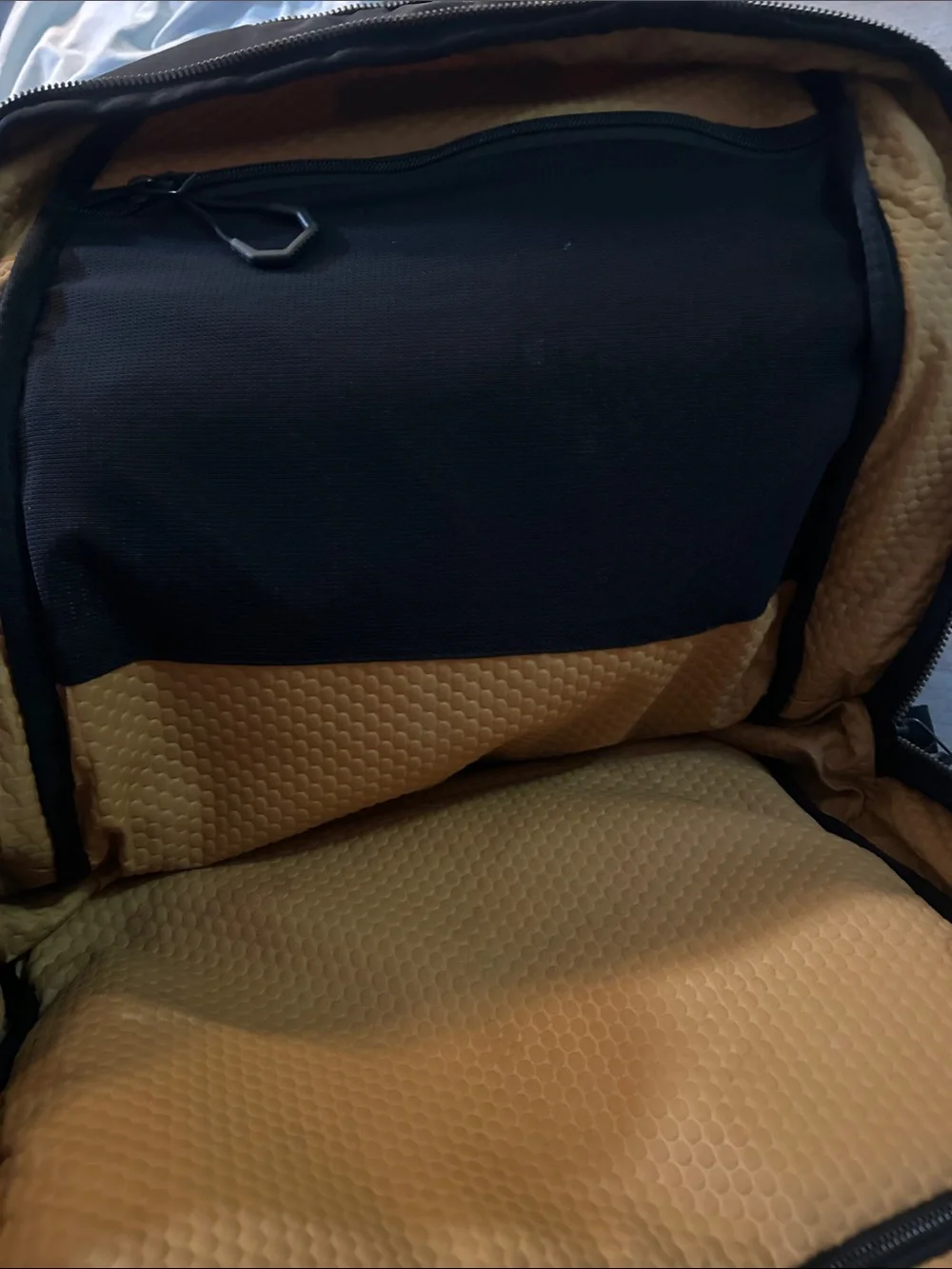 Large adidas backpack - Picture 5 of 8